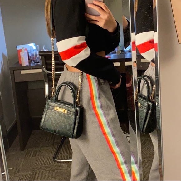 TOPSHOP vegan leather mini purse - Picture 3 of 3